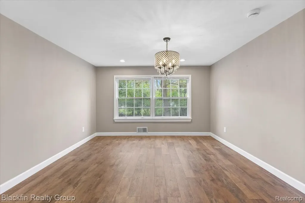 1415 John R Road Rochester Hills City MI 48307