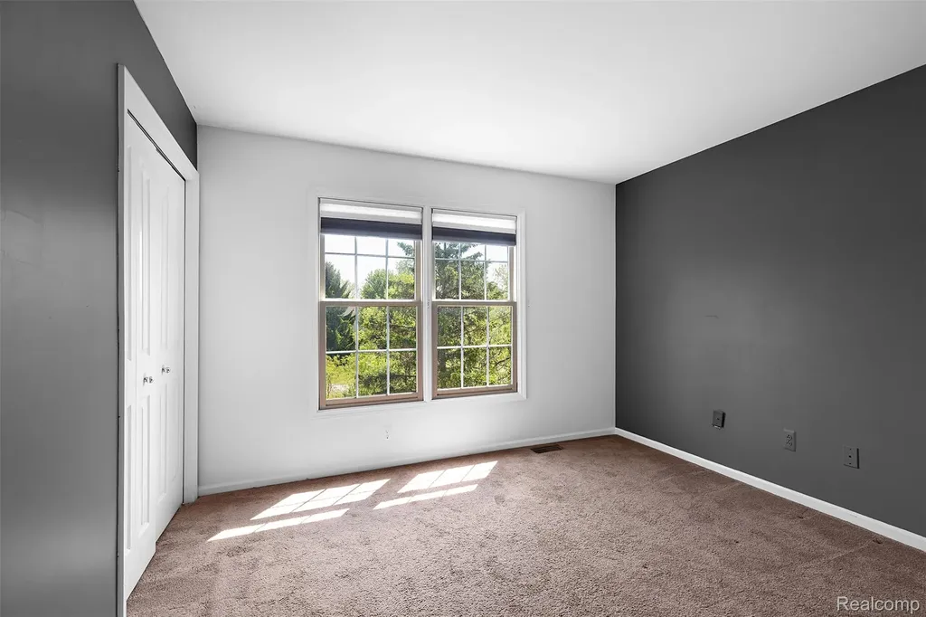 1853 Midchester Drive West Bloomfield Charter Township MI 48324