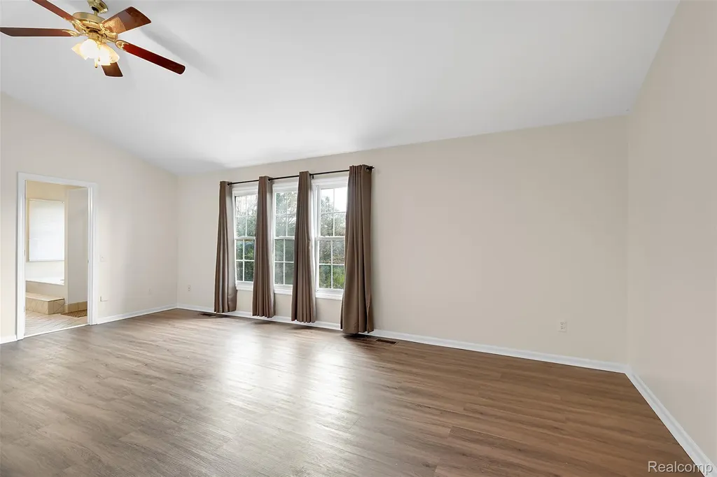 1853 Midchester Drive West Bloomfield Charter Township MI 48324