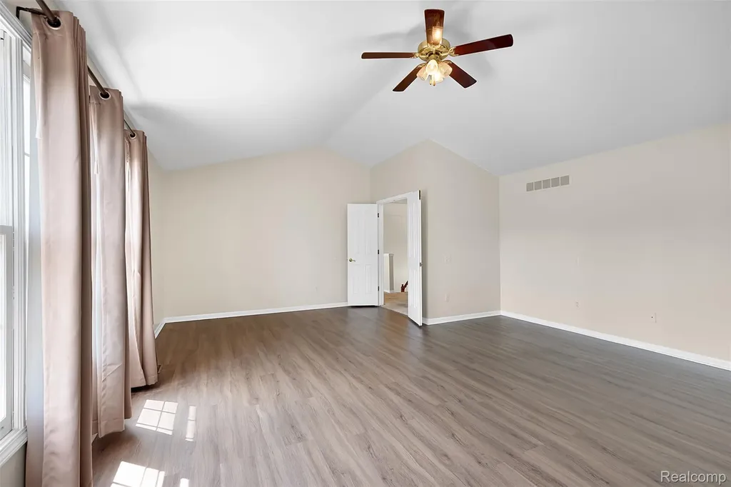 1853 Midchester Drive West Bloomfield Charter Township MI 48324
