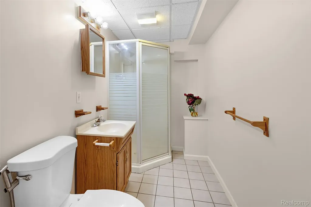 1853 Midchester Drive West Bloomfield Charter Township MI 48324