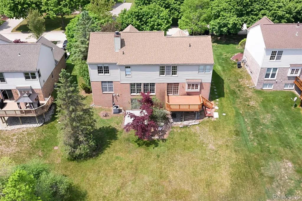 1853 Midchester Drive West Bloomfield Charter Township MI 48324