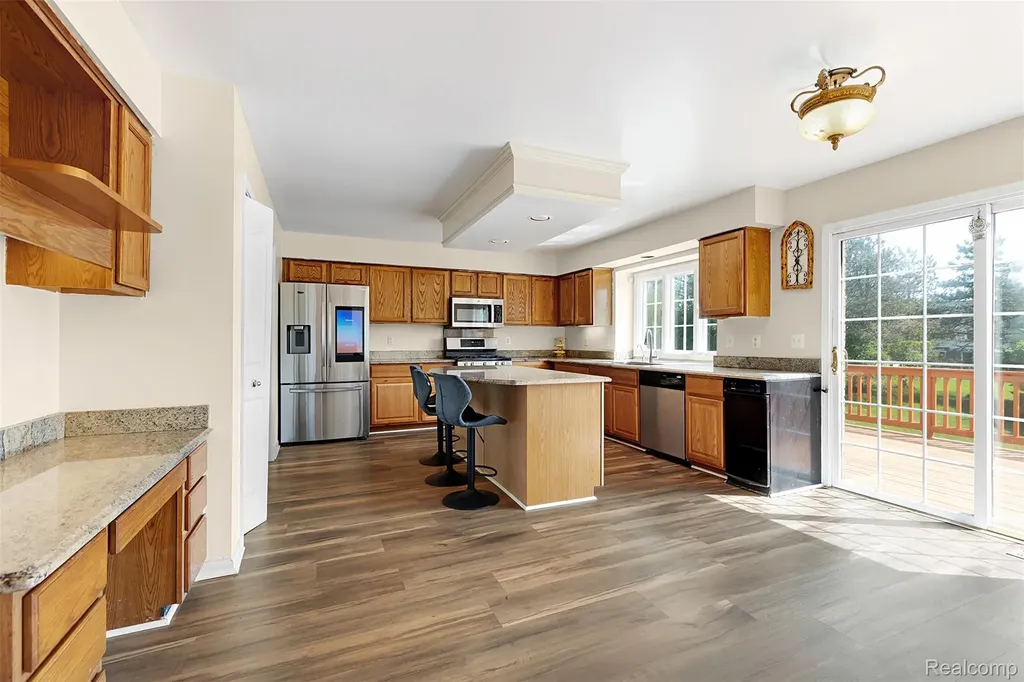 1853 Midchester Drive West Bloomfield Charter Township MI 48324