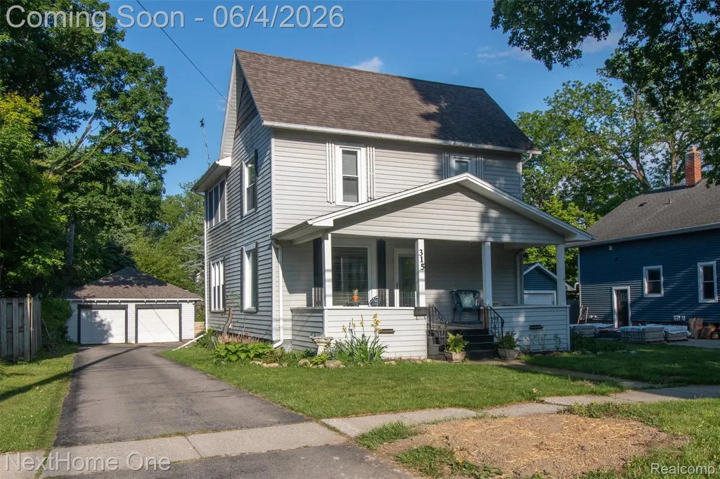 315 Jewett Street Howell City MI 48843