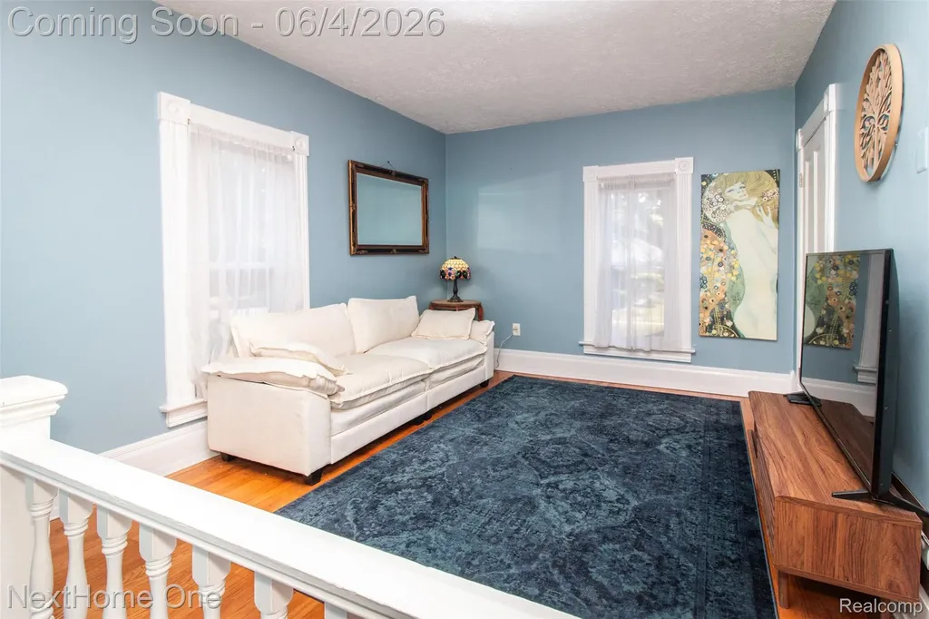 315 Jewett Street Howell City MI 48843