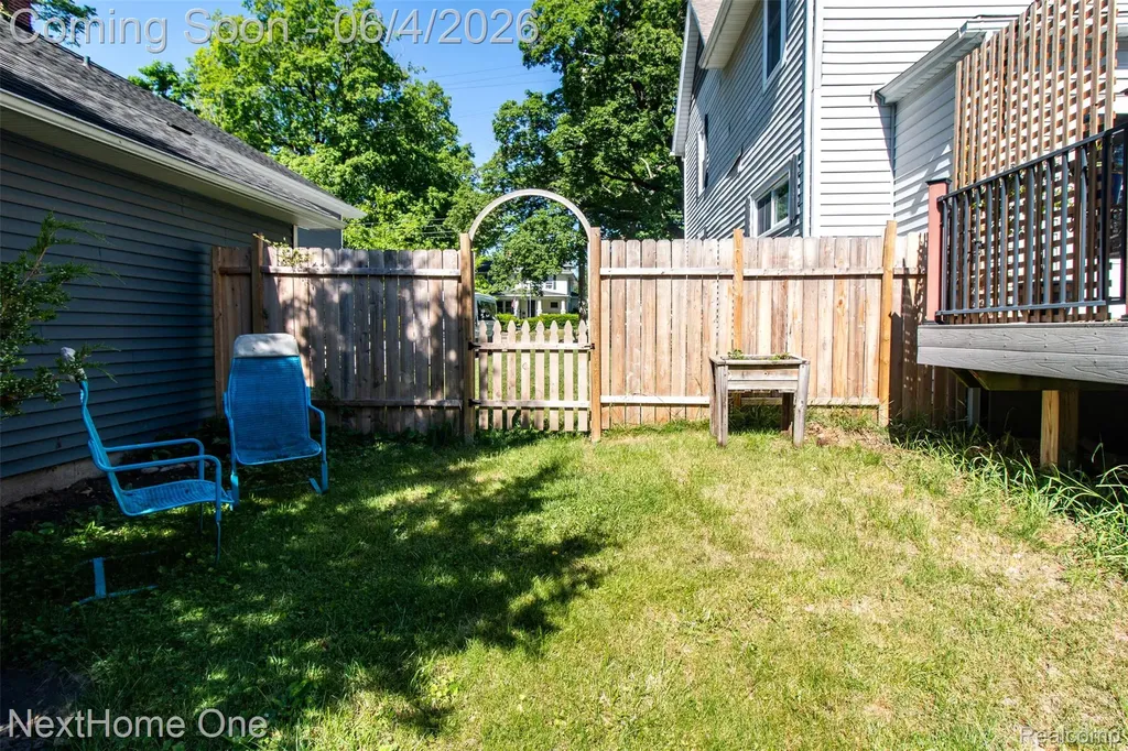315 Jewett Street Howell City MI 48843