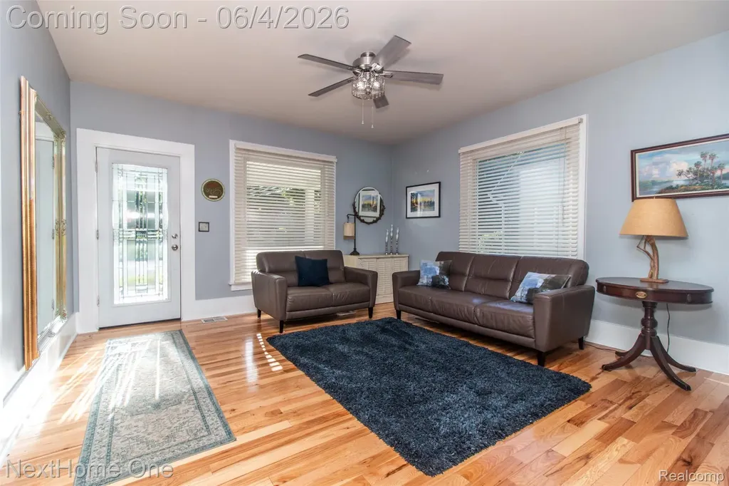 315 Jewett Street Howell City MI 48843