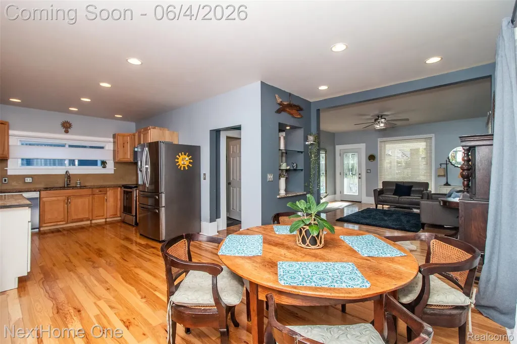 315 Jewett Street Howell City MI 48843