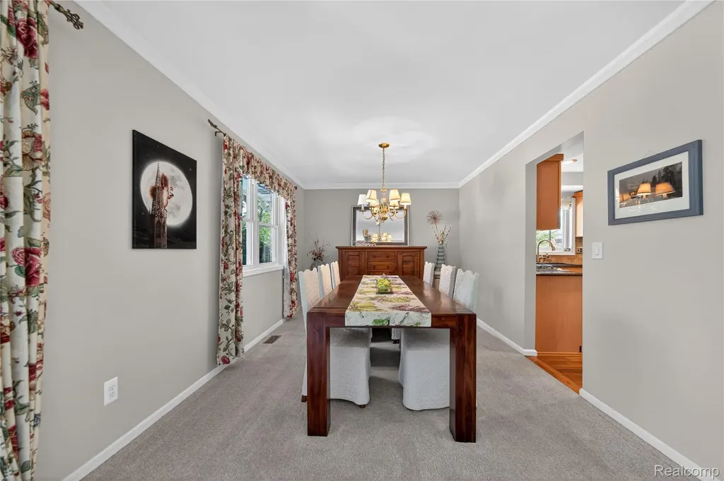 309 Antoinette Drive Rochester Hills City MI 48309