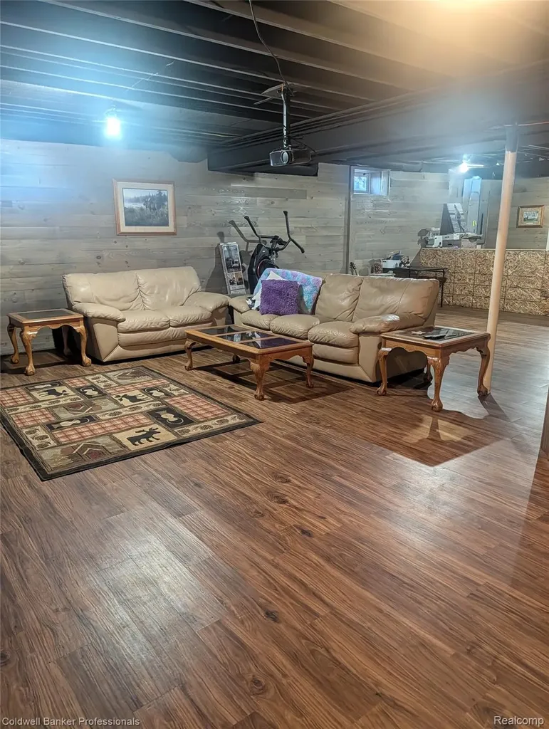 3210 Kingston Road Kingston Village MI 48741