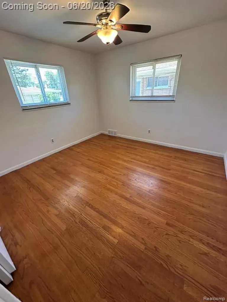 17416 Veronica Avenue Eastpointe City MI 48021