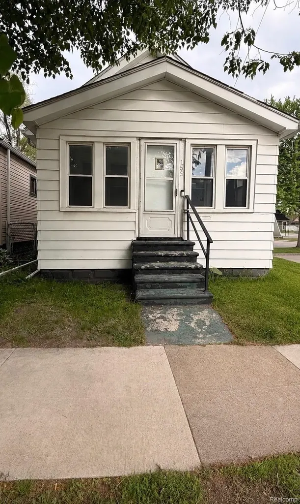 153 Dwight Street River Rouge City MI 48218