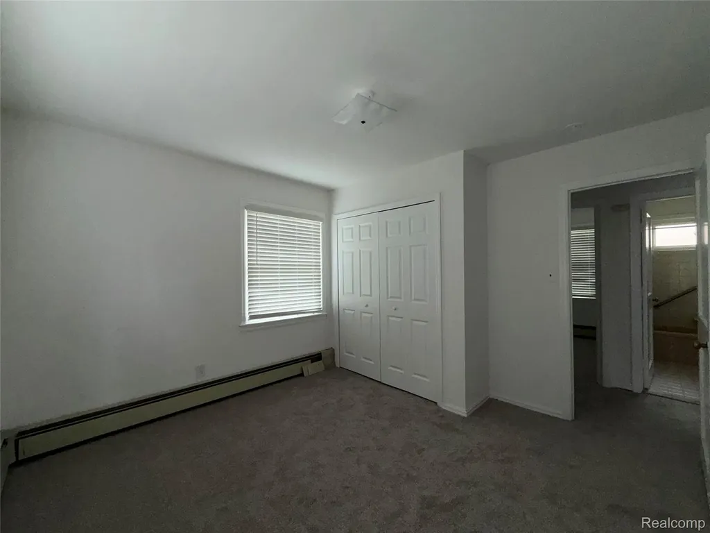 26004 Waldorf Street Roseville City MI 48066