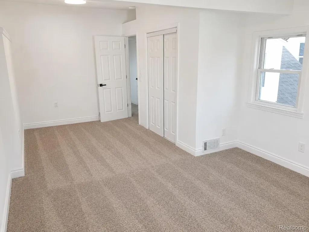 5157 Niagara Street Wayne City MI 48184