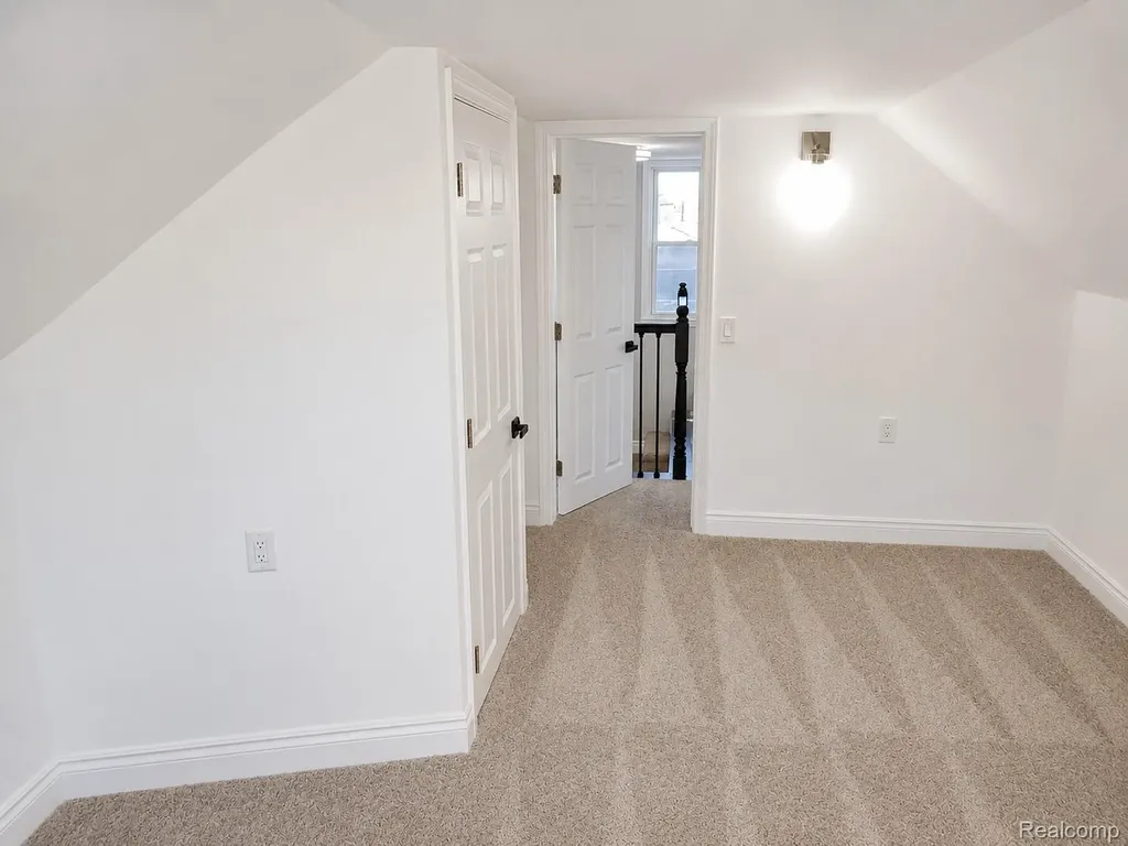 5157 Niagara Street Wayne City MI 48184