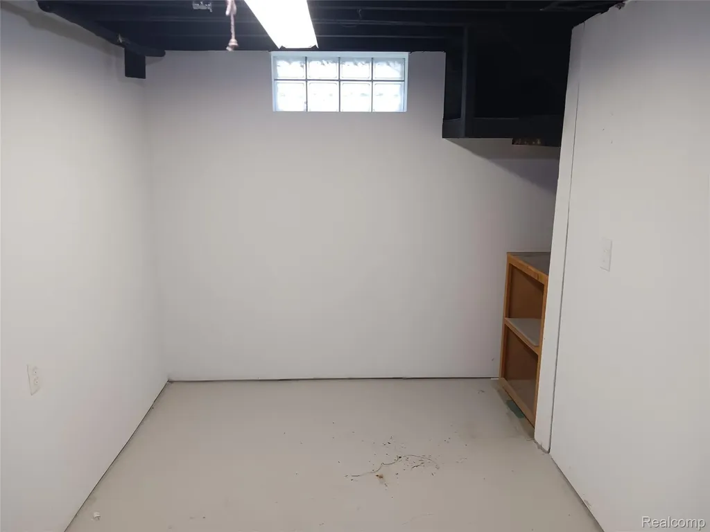 5157 Niagara Street Wayne City MI 48184