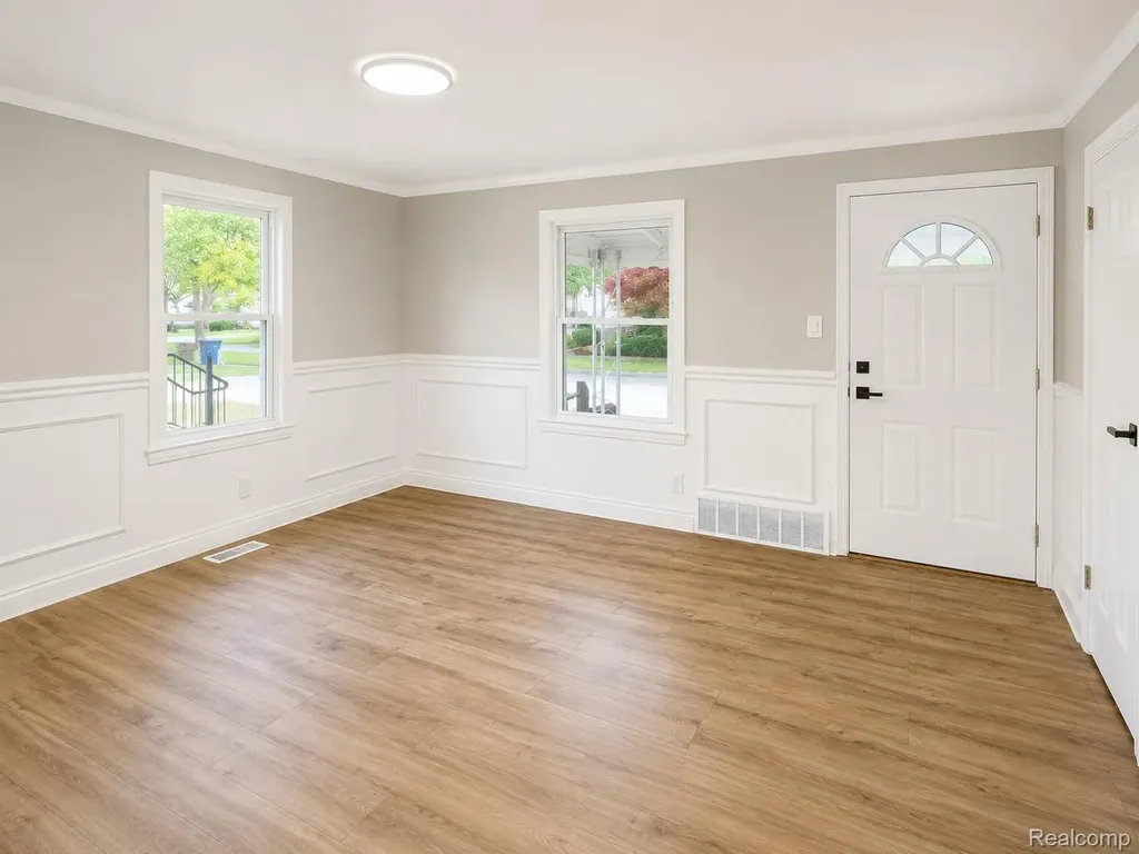 5157 Niagara Street Wayne City MI 48184