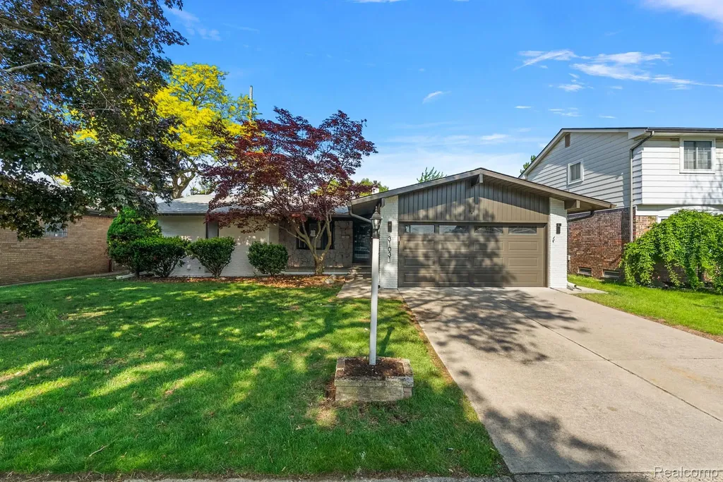 31031 Champine Street St. Clair Shores City MI 48082