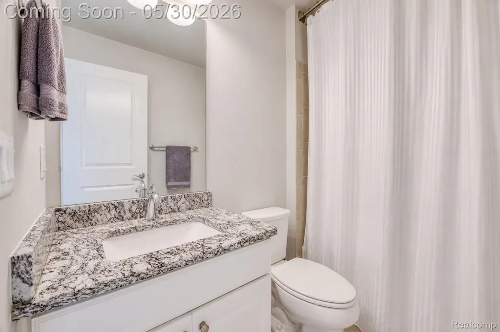 2777 Ashcombe Drive Ann Arbor City MI 48105