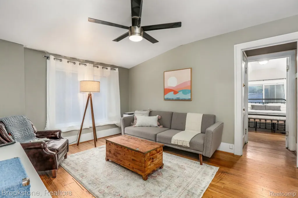 366 W Bennett Avenue Ferndale City MI 48220