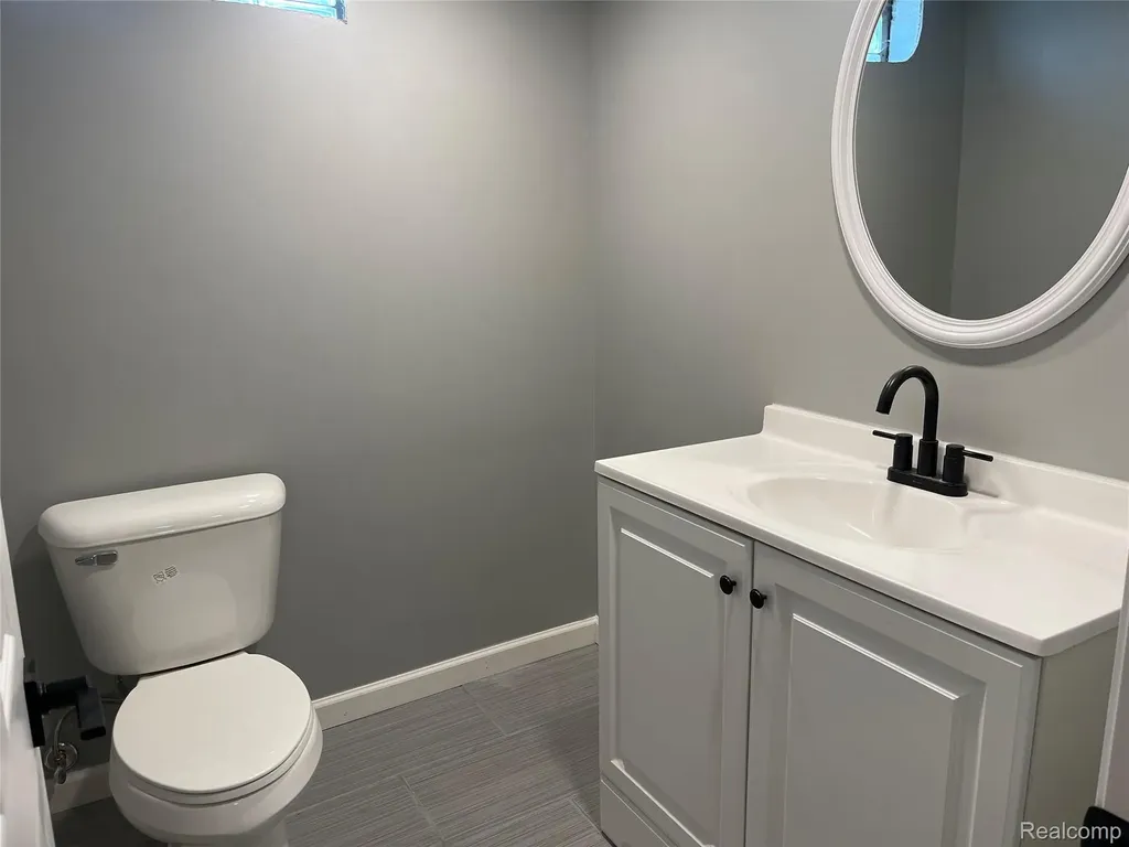 13203 Chestnut Street Southgate City MI 48195