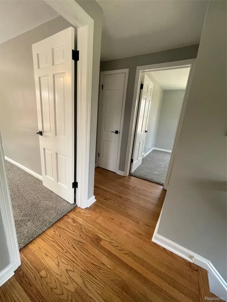 13203 Chestnut Street Southgate City MI 48195