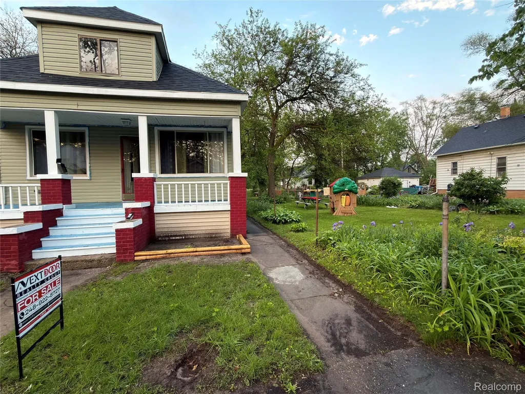 17196 Shields Street Detroit City MI 48212