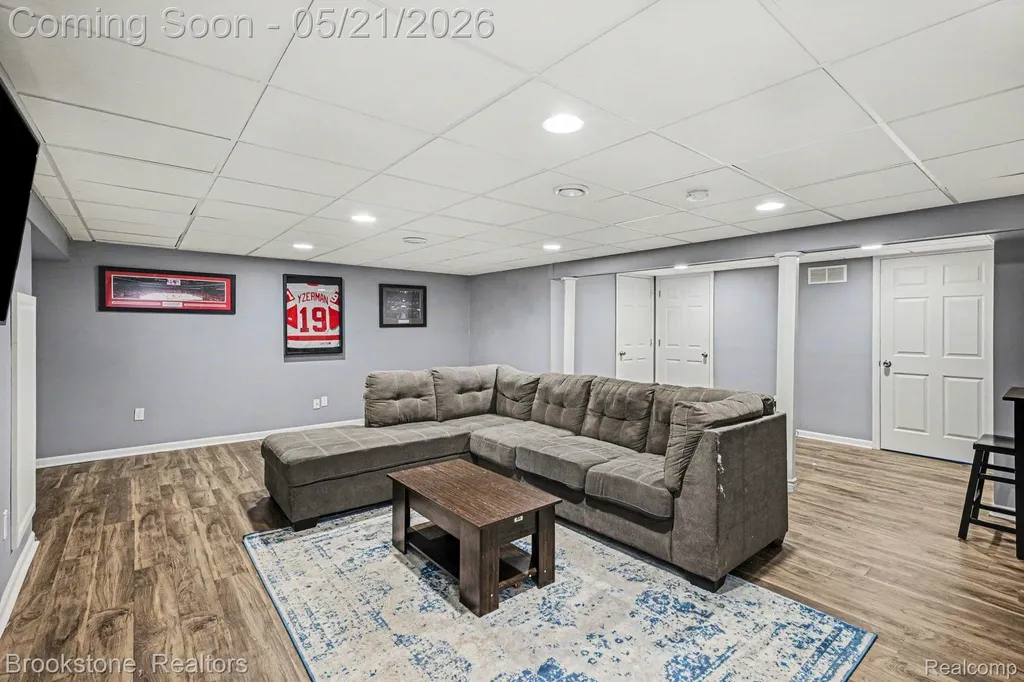 46561 Plum Grove Drive Macomb Township MI 48044