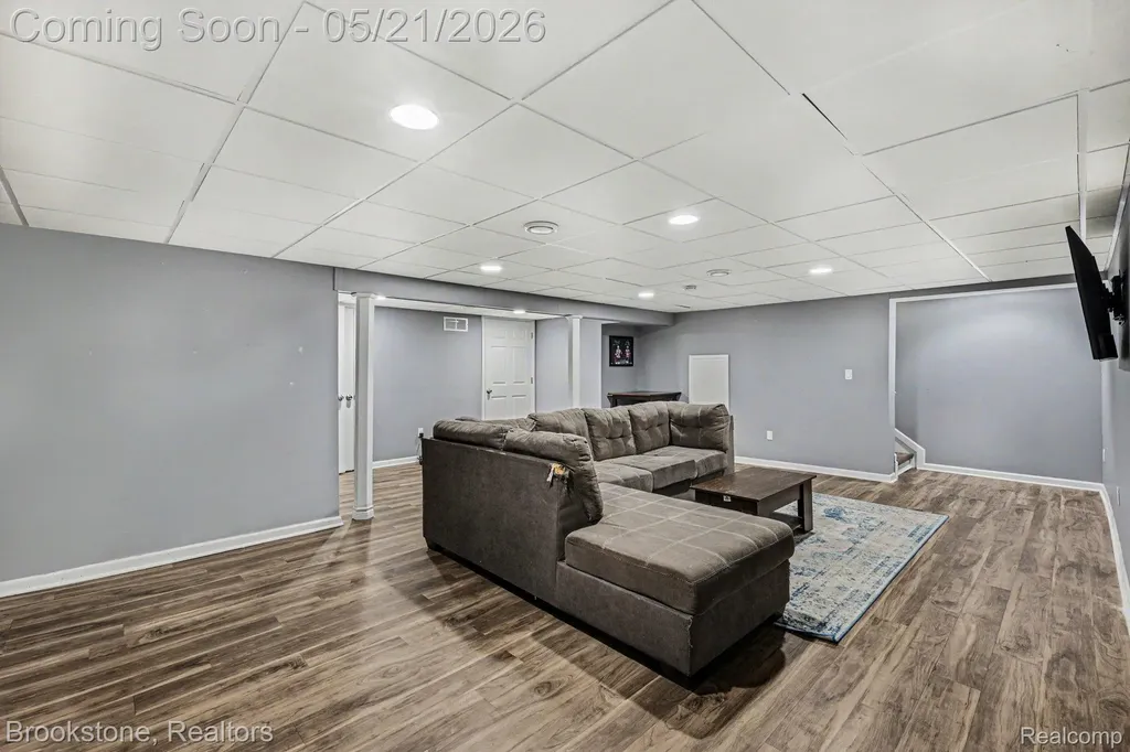 46561 Plum Grove Drive Macomb Township MI 48044