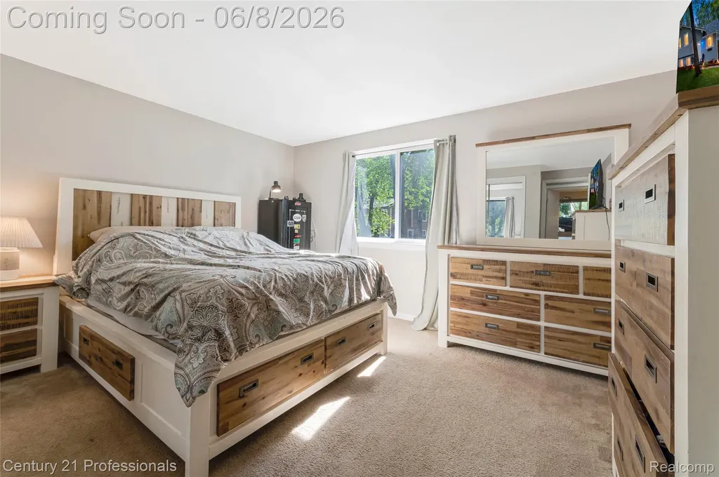 9664 Listeria Street Commerce Charter Township MI 48382