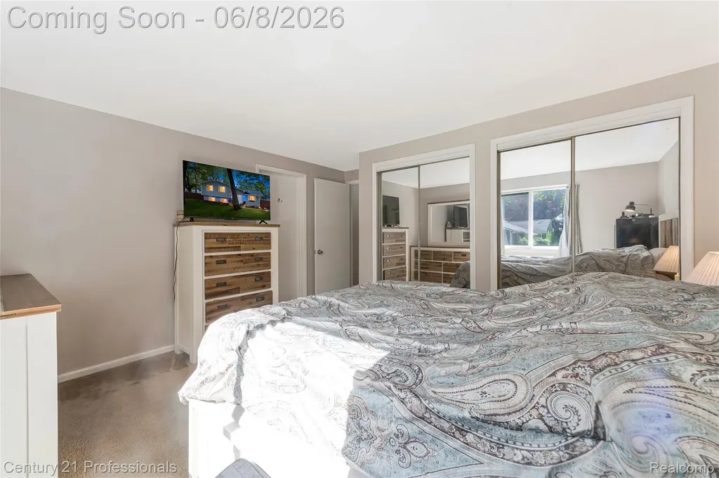 9664 Listeria Street Commerce Charter Township MI 48382
