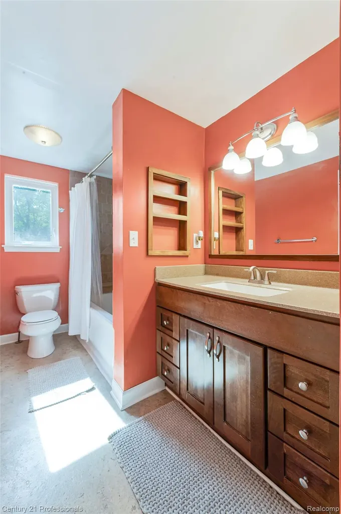 9664 Listeria Street Commerce Charter Township MI 48382