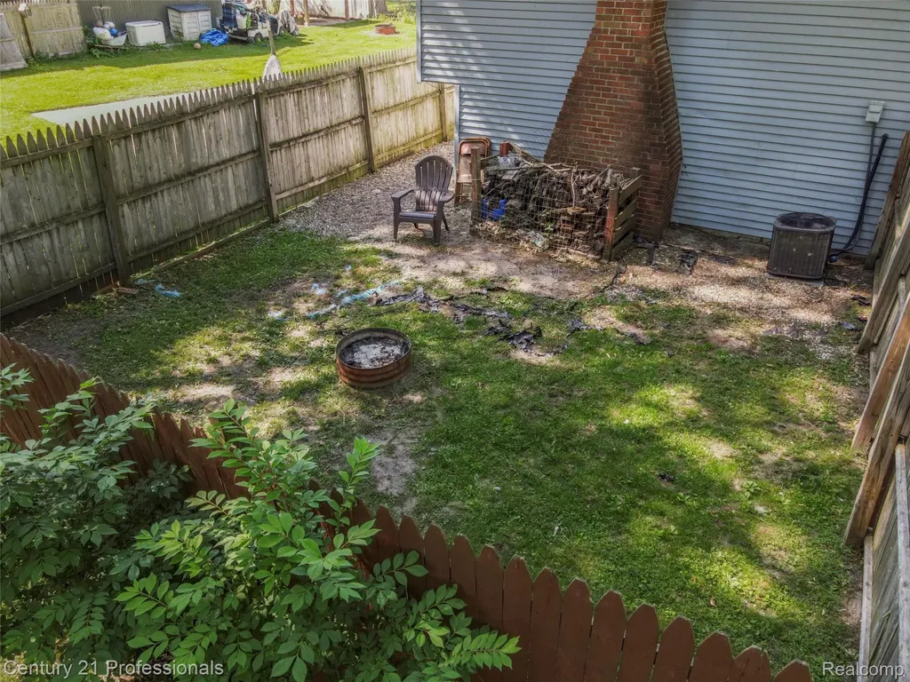 9664 Listeria Street Commerce Charter Township MI 48382