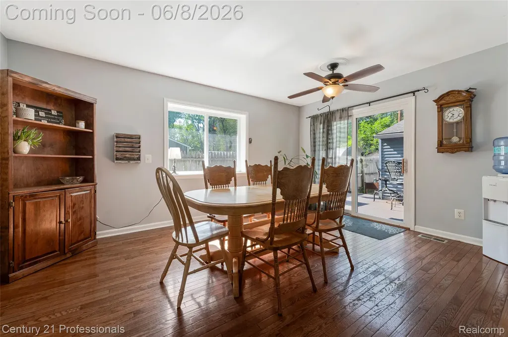 9664 Listeria Street Commerce Charter Township MI 48382