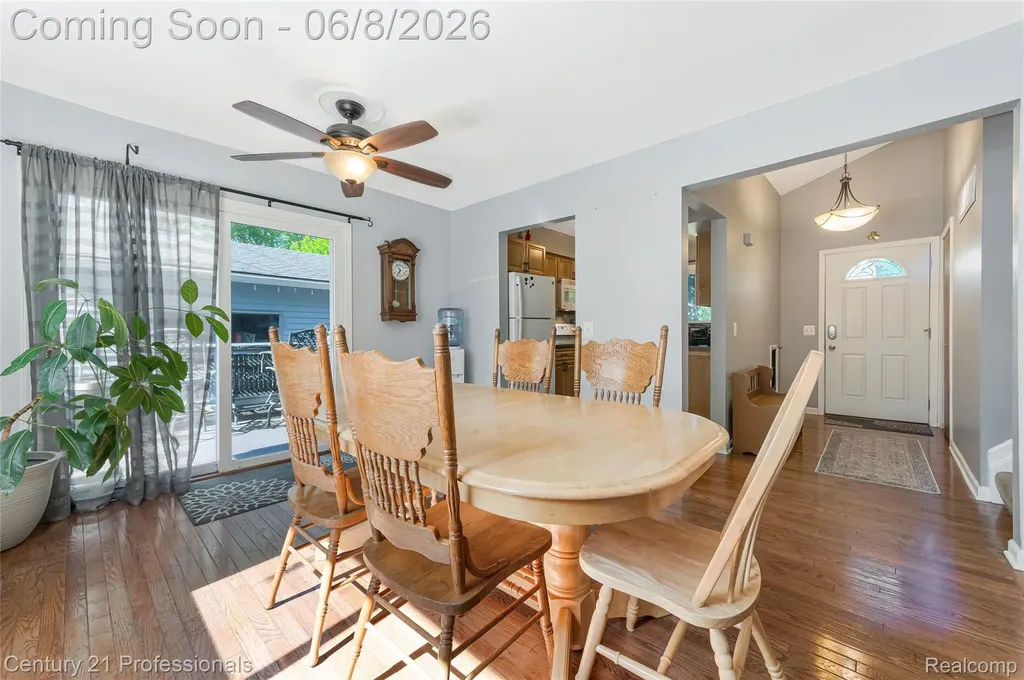 9664 Listeria Street Commerce Charter Township MI 48382