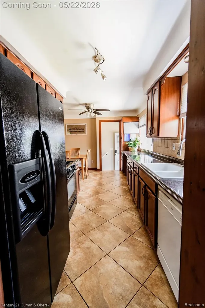 3928 Katherine Street Dearborn Heights City MI 48125