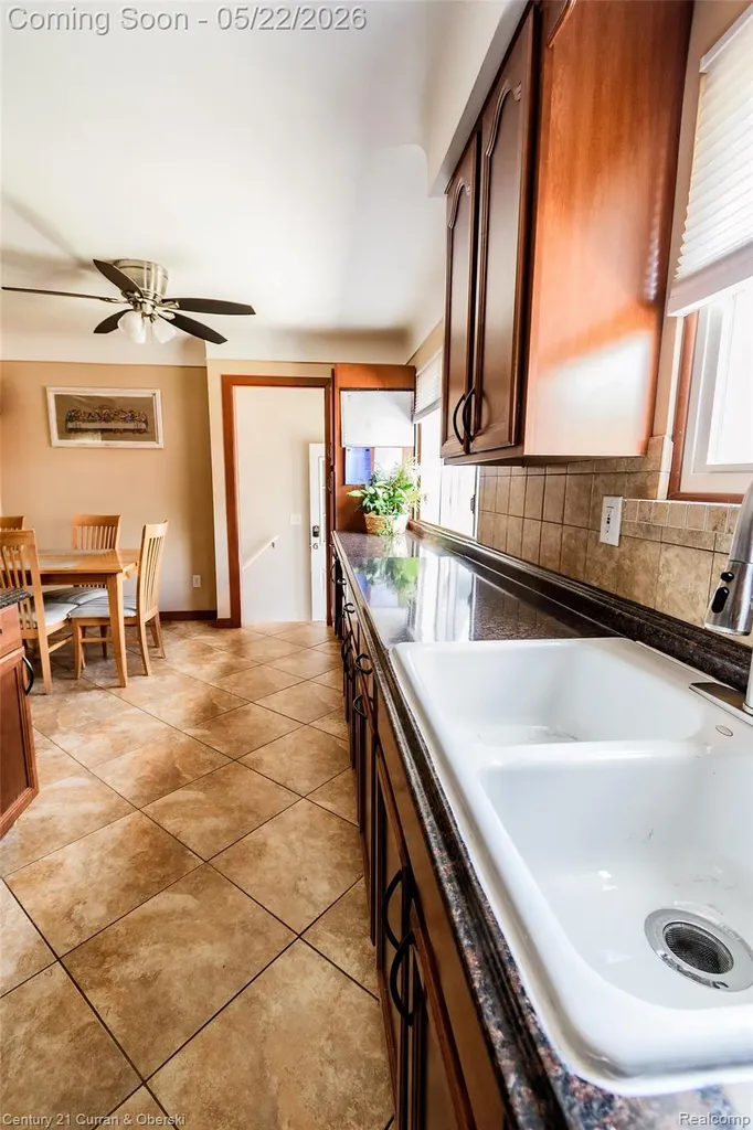 3928 Katherine Street Dearborn Heights City MI 48125