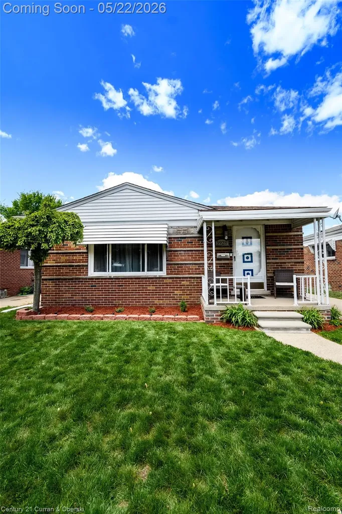 3928 Katherine Street Dearborn Heights City MI 48125