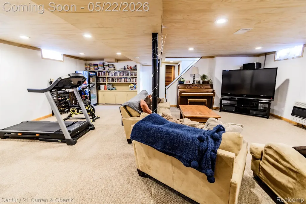 3928 Katherine Street Dearborn Heights City MI 48125