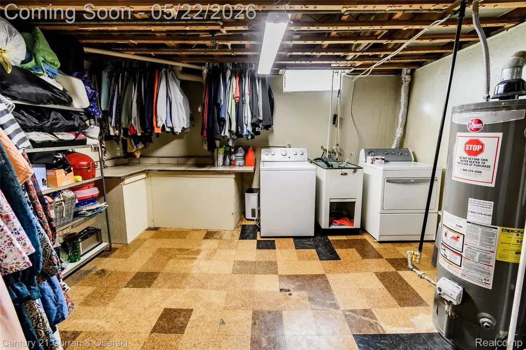 3928 Katherine Street Dearborn Heights City MI 48125