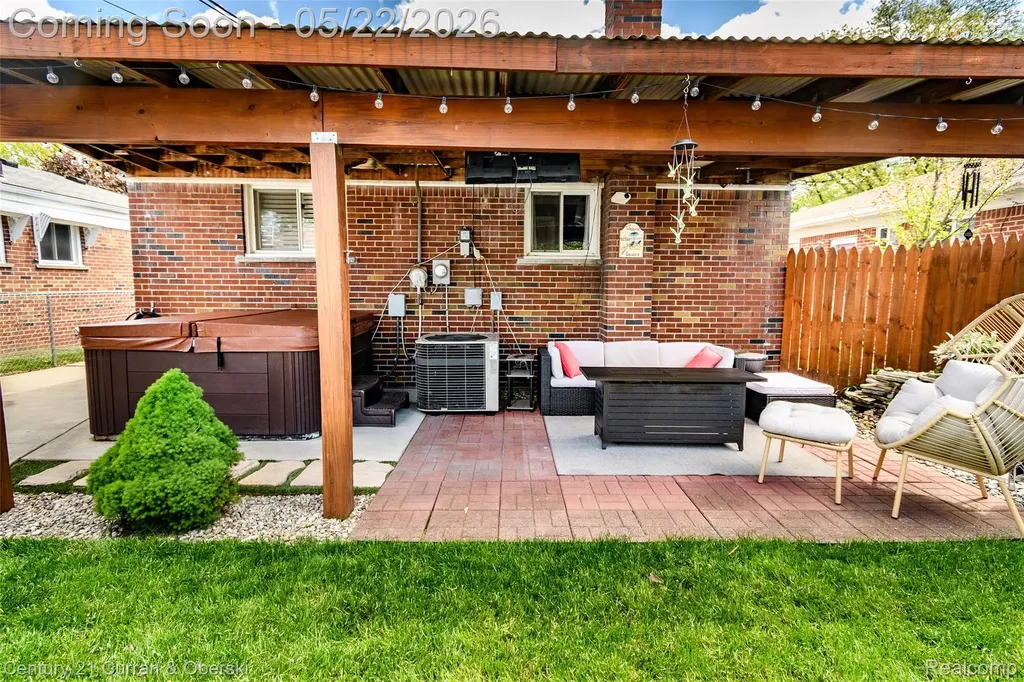 3928 Katherine Street Dearborn Heights City MI 48125