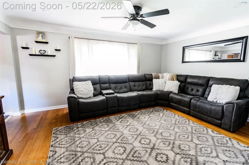 3928 Katherine Street Dearborn Heights City MI 48125