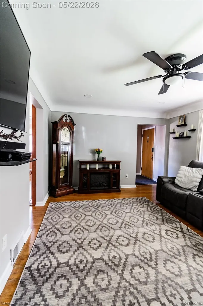 3928 Katherine Street Dearborn Heights City MI 48125