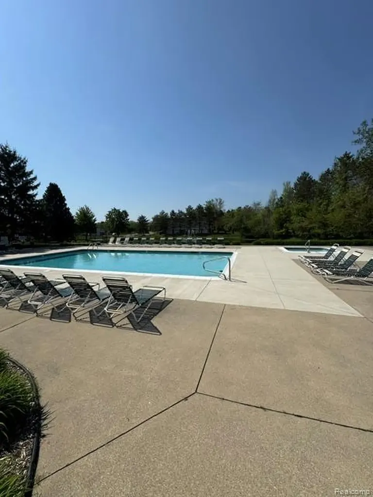 56543 Scotland Boulevard Shelby Charter Township MI 48316