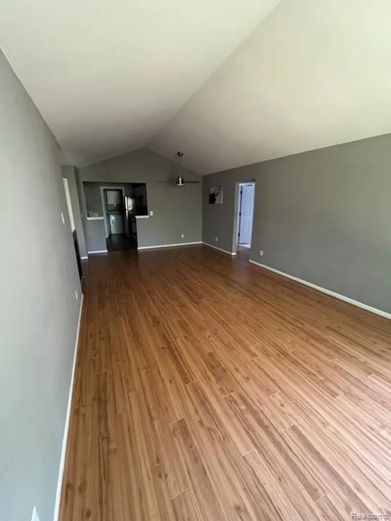 56543 Scotland Boulevard Shelby Charter Township MI 48316