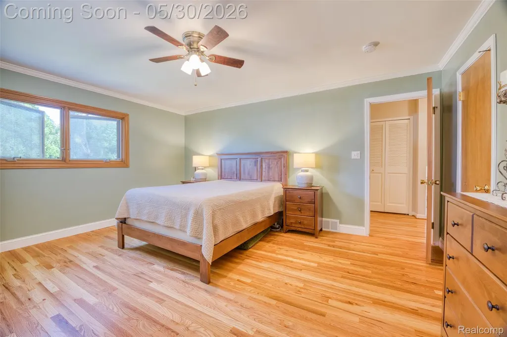 2112 Ardmore Street Trenton City MI 48183