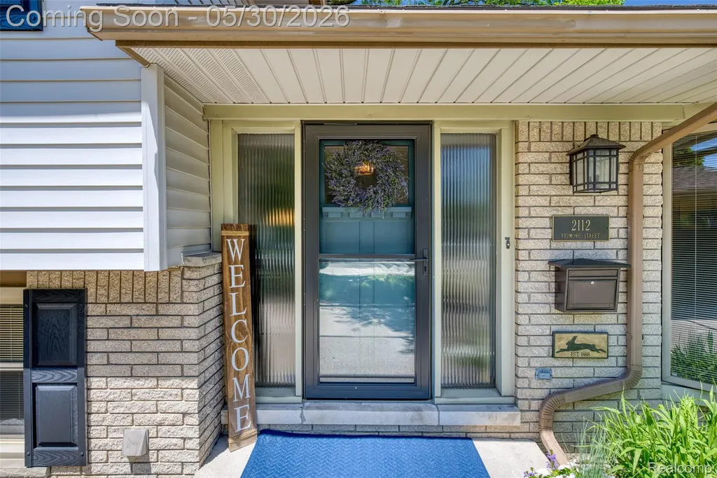 2112 Ardmore Street Trenton City MI 48183