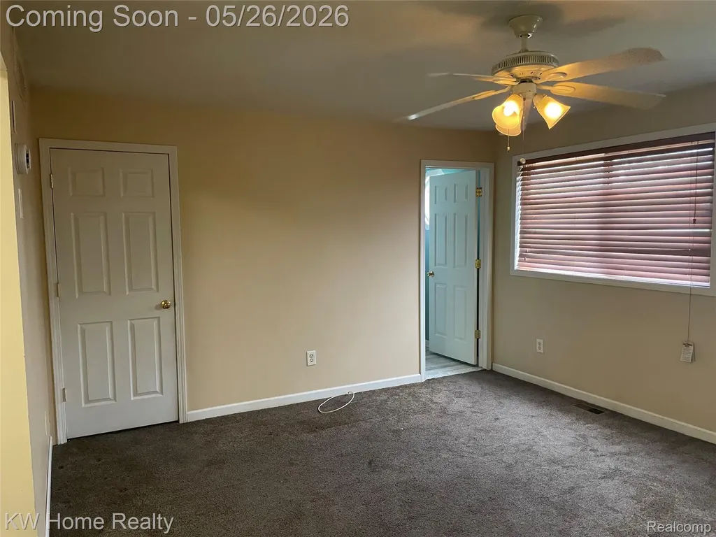 16853 Lincoln Avenue Eastpointe City MI 48021