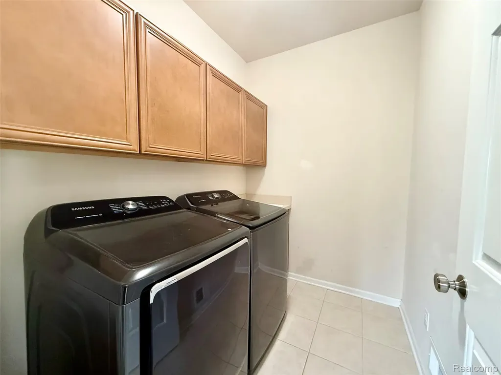 48840 Stonebriar Drive Canton Charter Township MI 48188