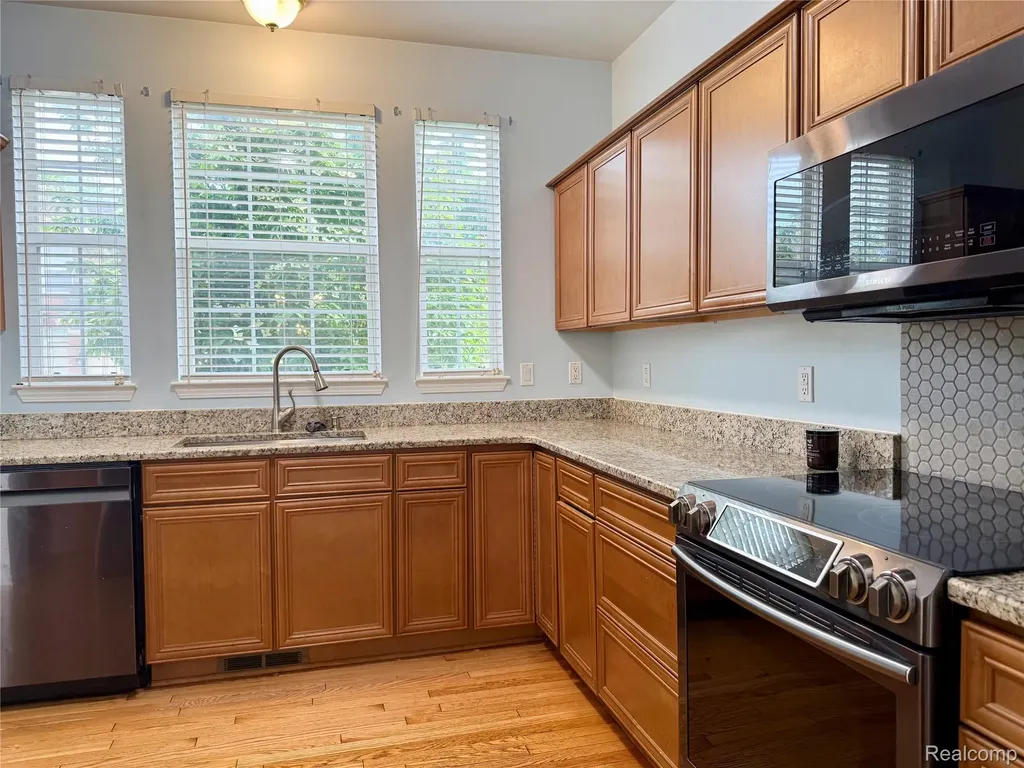 48840 Stonebriar Drive Canton Charter Township MI 48188
